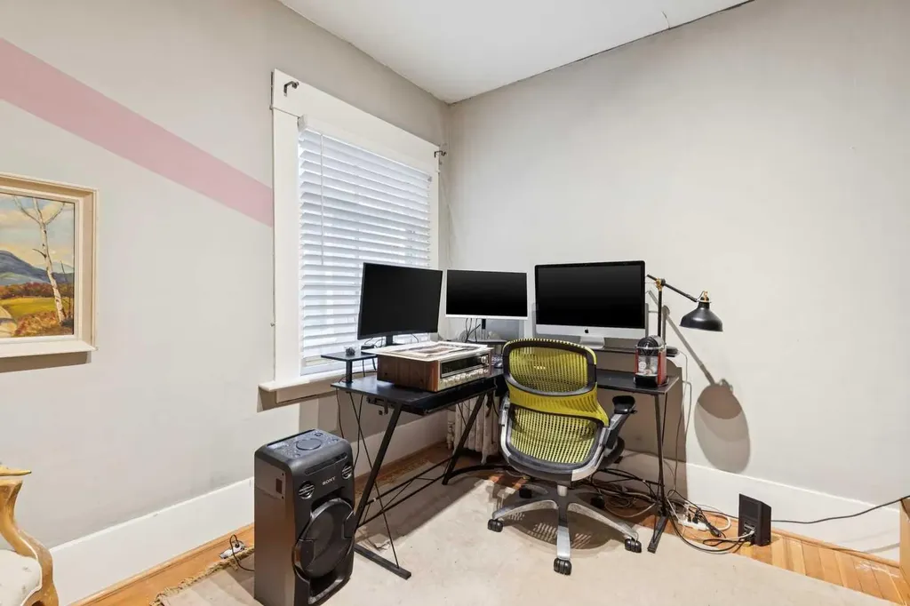 506 38 Avenue SW Calgary AB T2S 0W1