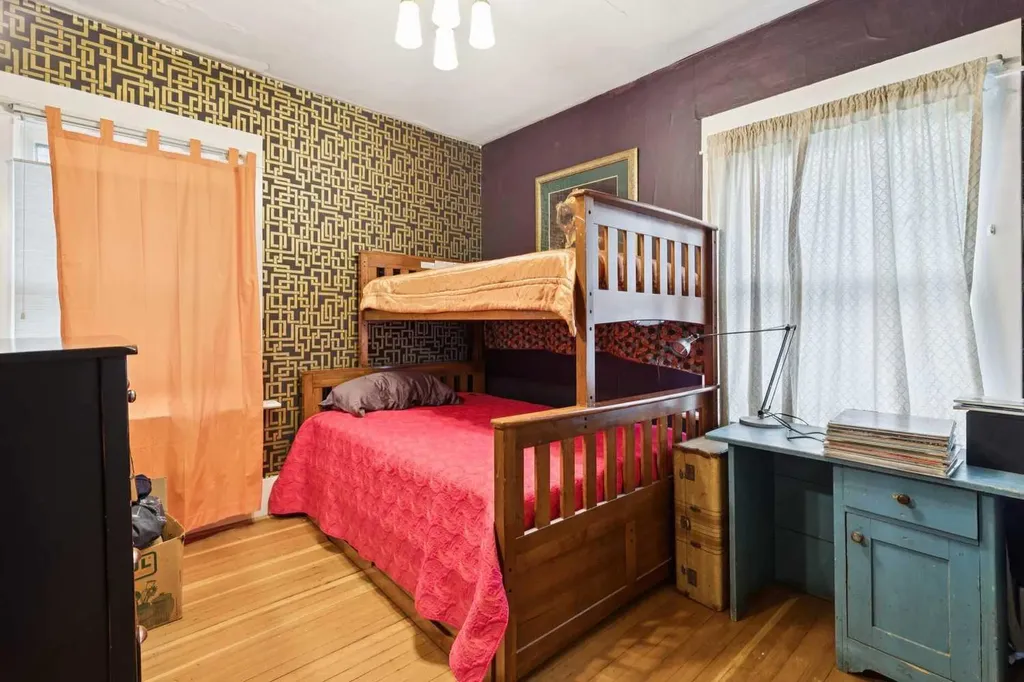 506 38 Avenue SW Calgary AB T2S 0W1