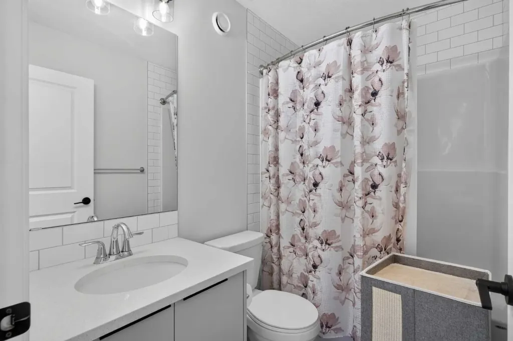 257 Edith Green NW Calgary AB T3R2G3