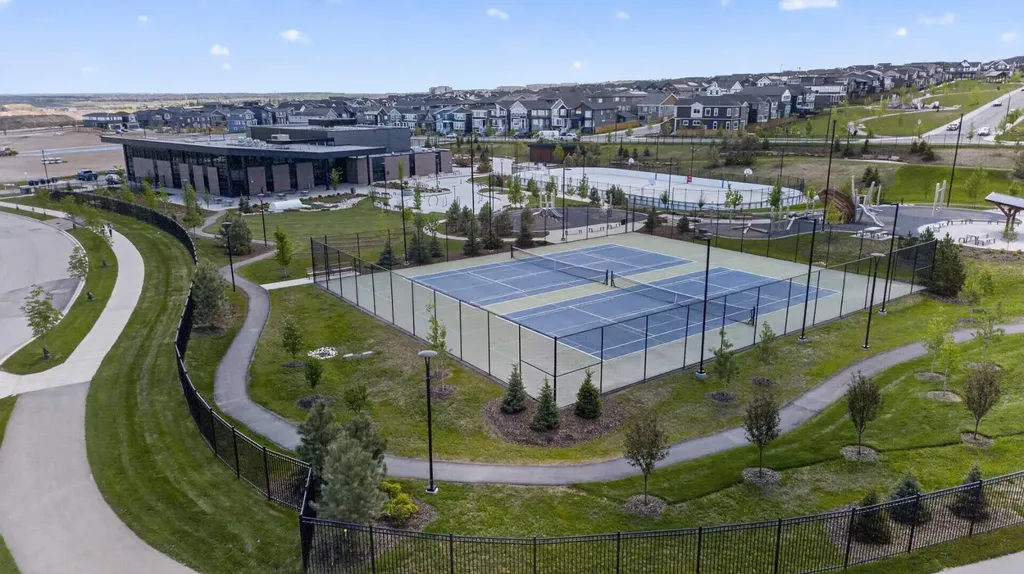 257 Edith Green NW Calgary AB T3R2G3
