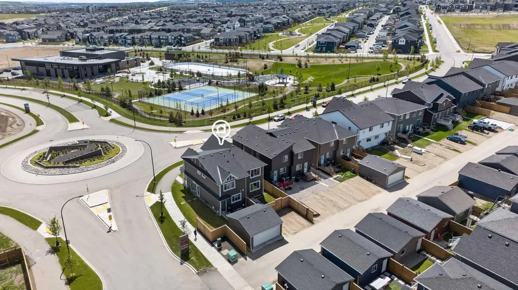 257 Edith Green NW Calgary AB T3R2G3