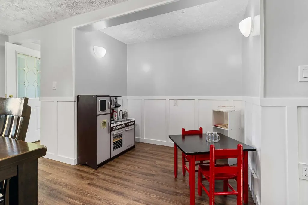 9805 98 Avenue Sexsmith AB T0H 3C0