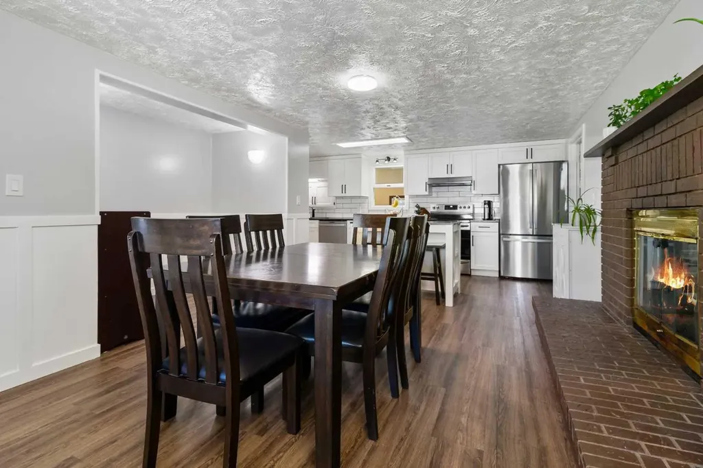 9805 98 Avenue Sexsmith AB T0H 3C0