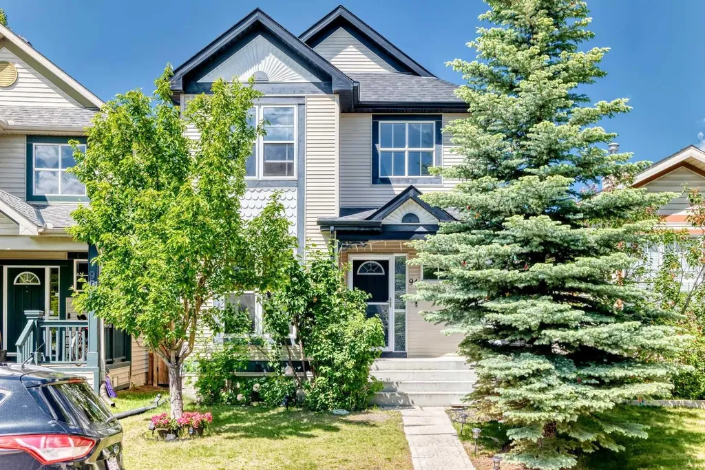 94 Tuscany Ridge Common NW Calgary AB T3L 3E2
