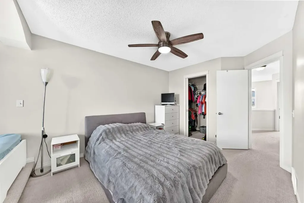 94 Tuscany Ridge Common NW Calgary AB T3L 3E2