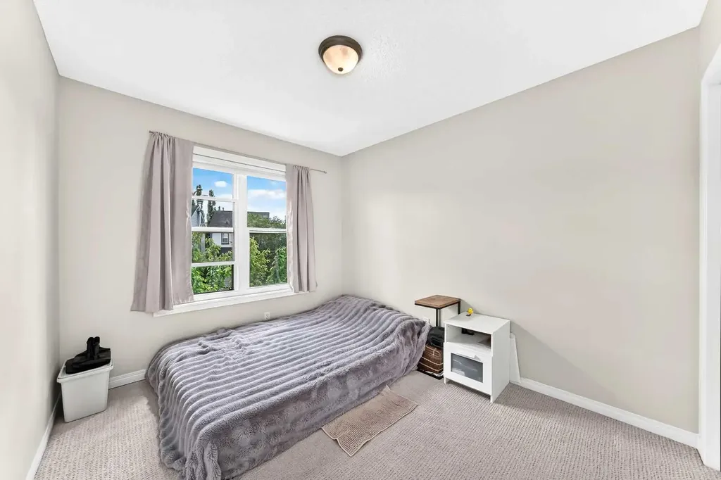 94 Tuscany Ridge Common NW Calgary AB T3L 3E2