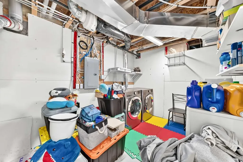94 Tuscany Ridge Common NW Calgary AB T3L 3E2