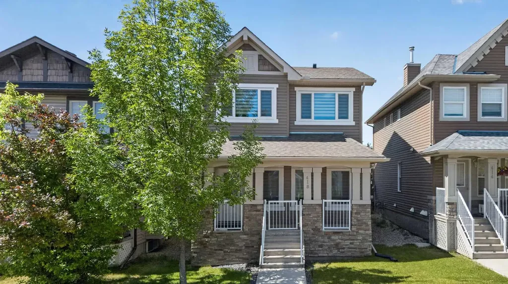 418 Evansdale Way NW Calgary AB T3P 0B1