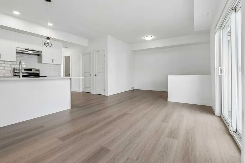 24 Rivercrest Drive Cochrane AB T4C 2C8