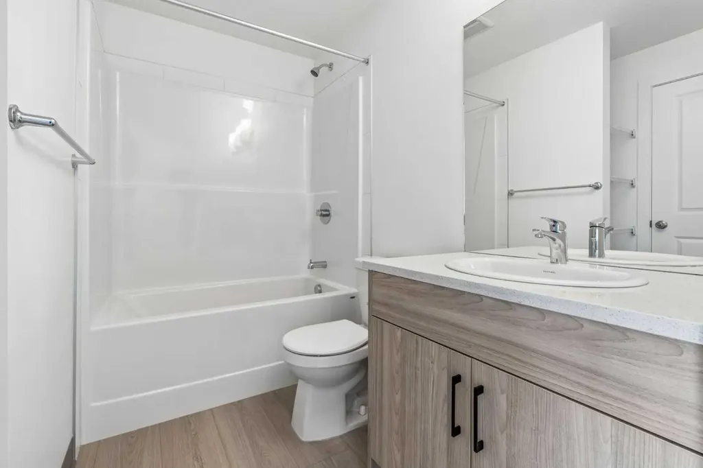 24 Rivercrest Drive Cochrane AB T4C 2C8