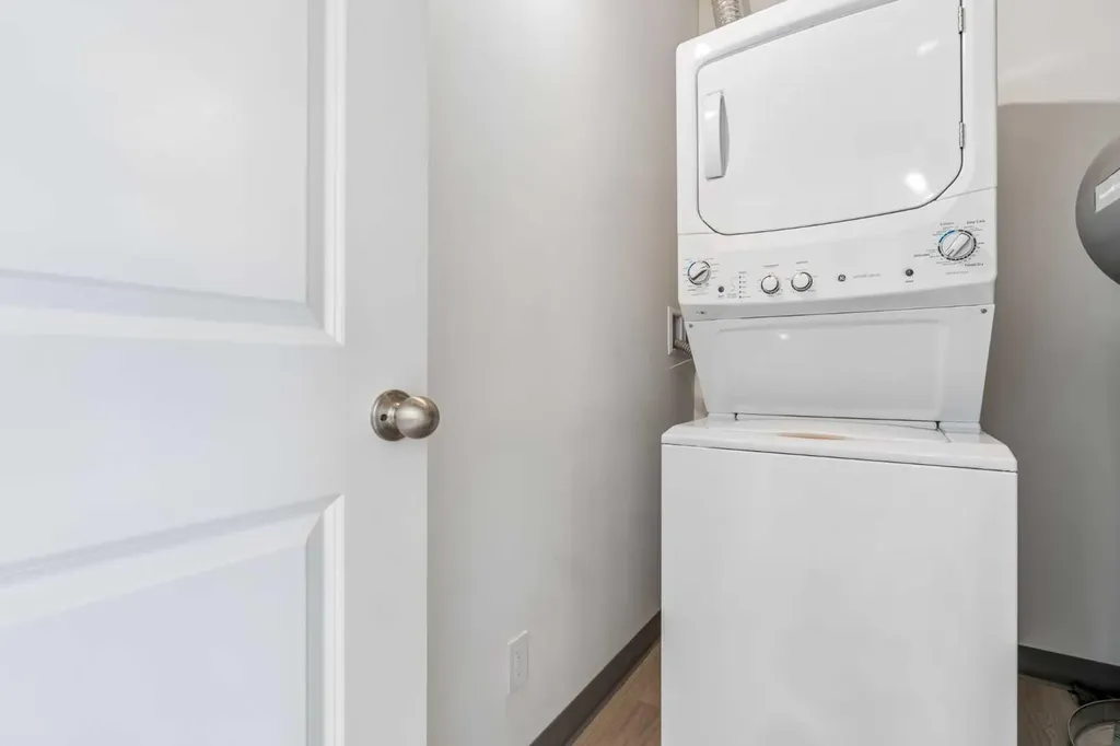24 Rivercrest Drive Cochrane AB T4C 2C8