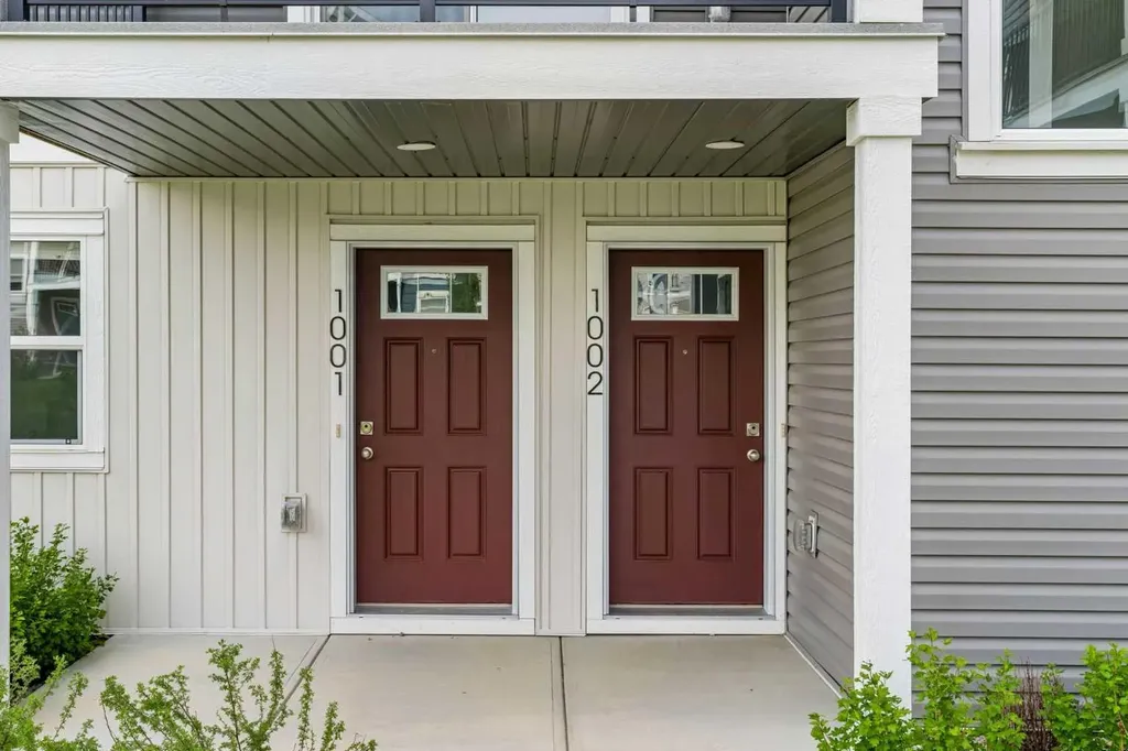 24 Rivercrest Drive Cochrane AB T4C 2C8