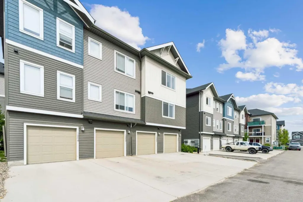 24 Rivercrest Drive Cochrane AB T4C 2C8