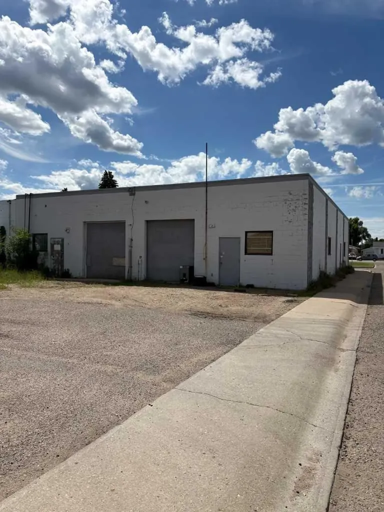 568 Rutherford Street S Medicine Hat AB T1A7E2