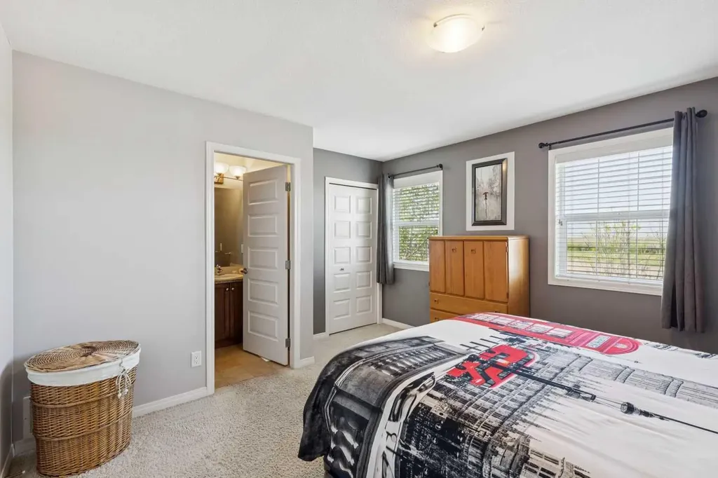 1001 8 Street Airdrie AB T4B 0W9