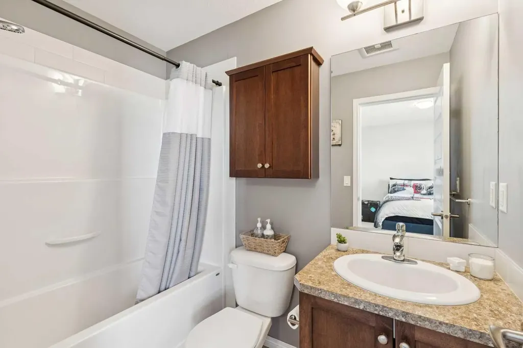 1001 8 Street Airdrie AB T4B 0W9
