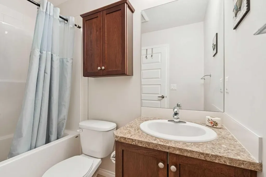 1001 8 Street Airdrie AB T4B 0W9