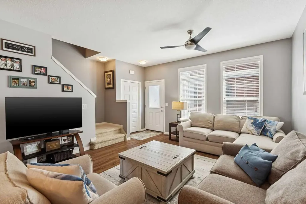 1001 8 Street Airdrie AB T4B 0W9