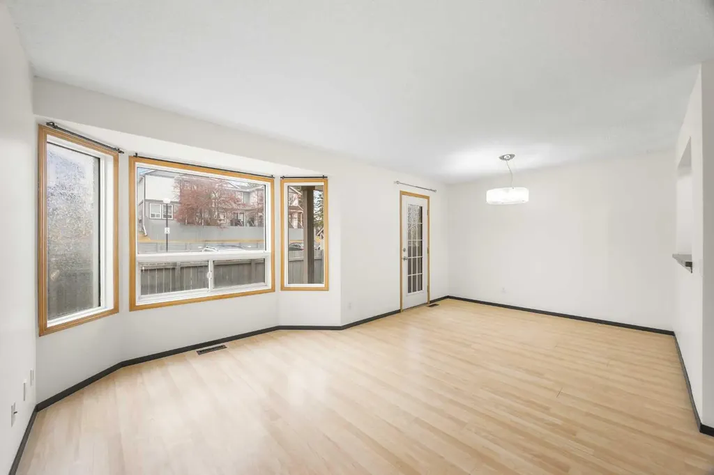 1801 Signal Hill Green SW Calgary AB T3H 2Y4