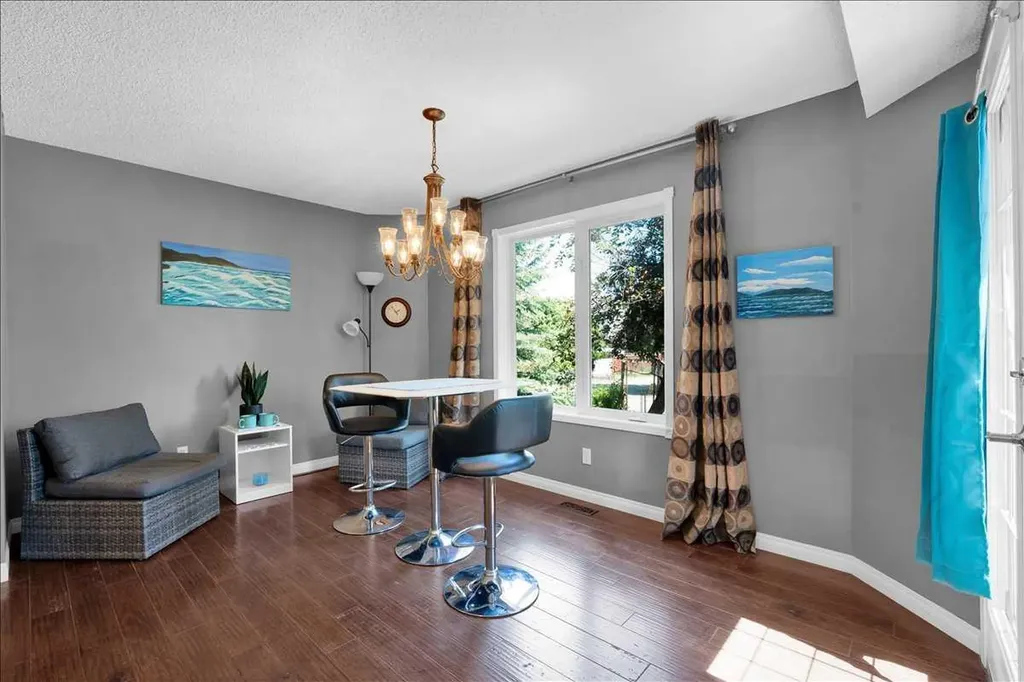 252 Woodhaven Drive Okotoks AB T1S 1S8