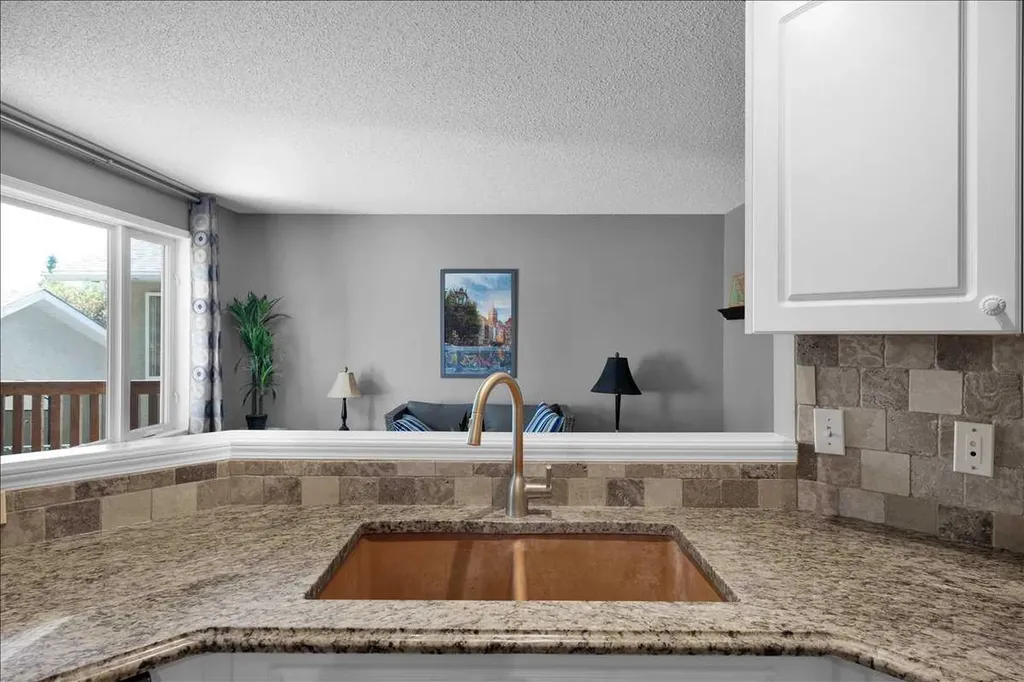 252 Woodhaven Drive Okotoks AB T1S 1S8