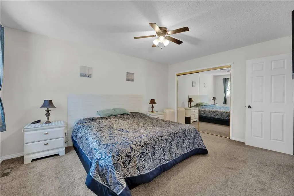 252 Woodhaven Drive Okotoks AB T1S 1S8