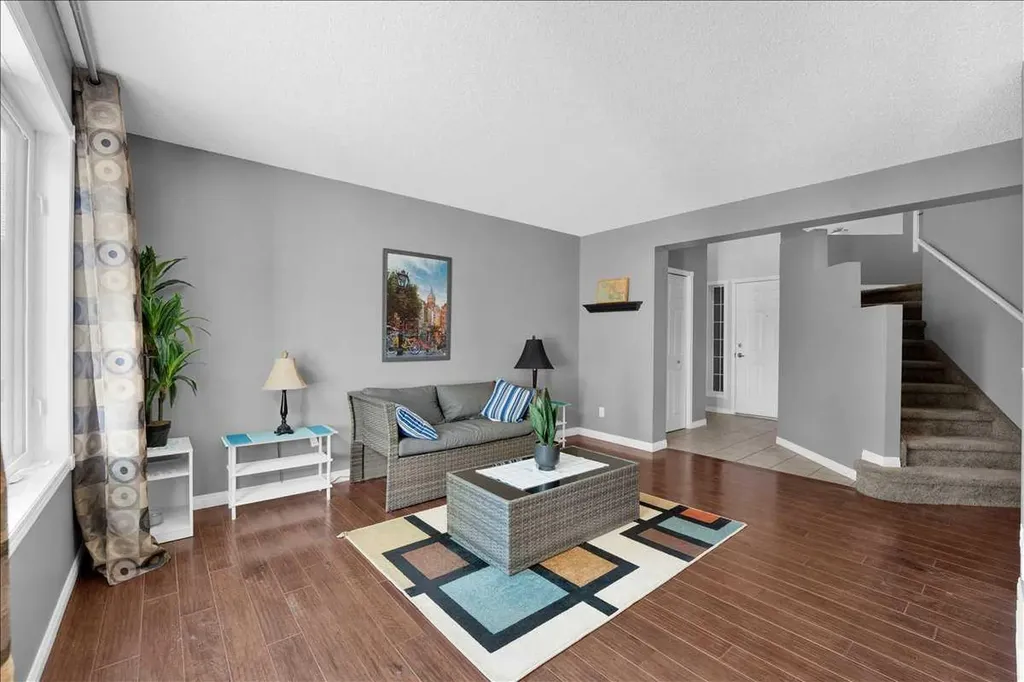 252 Woodhaven Drive Okotoks AB T1S 1S8