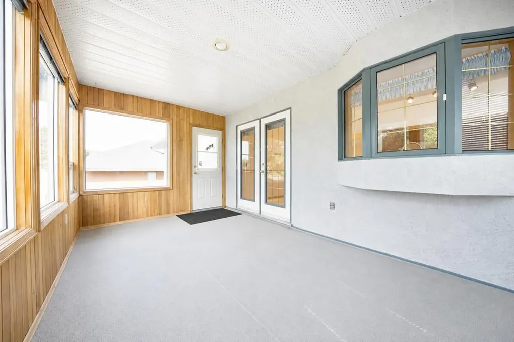 48 Park Meadows Court SE Medicine Hat AB T1B4C3