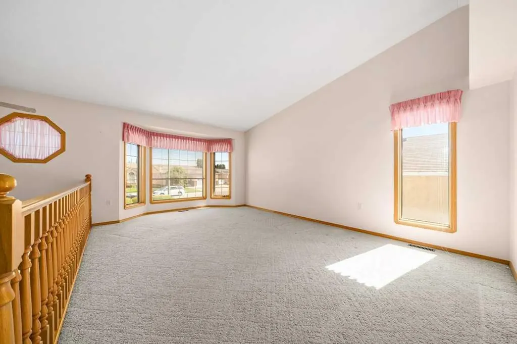 48 Park Meadows Court SE Medicine Hat AB T1B4C3