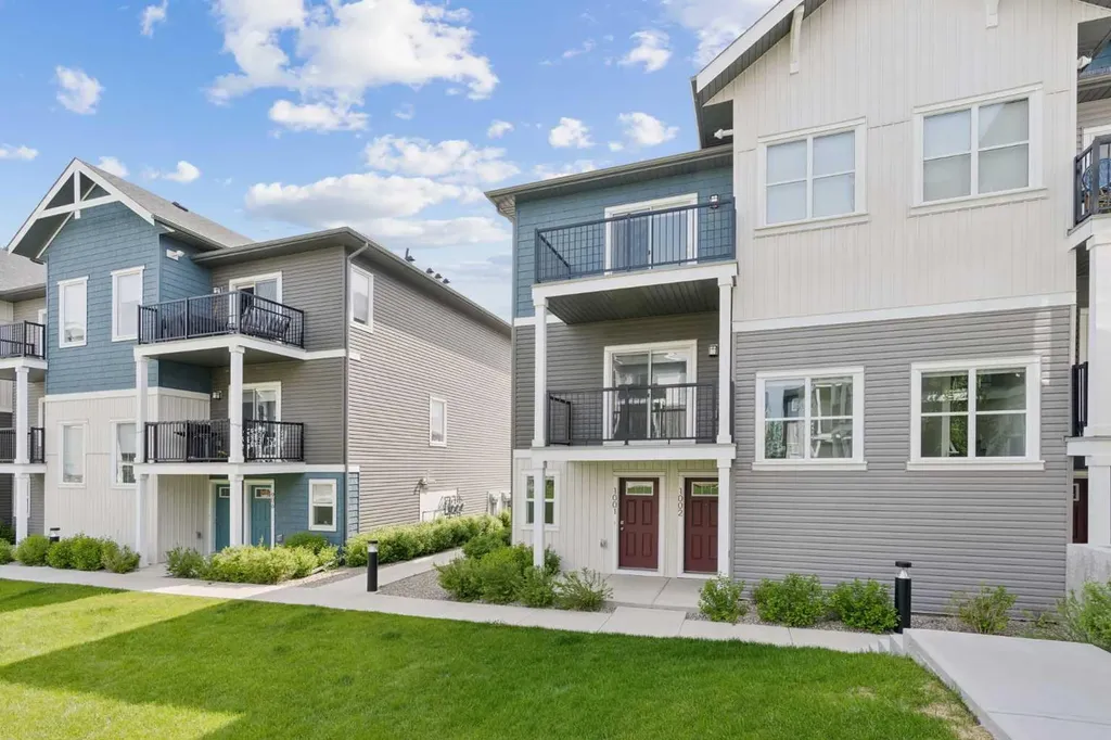 24 Rivercrest Drive Cochrane AB T4C 2V2
