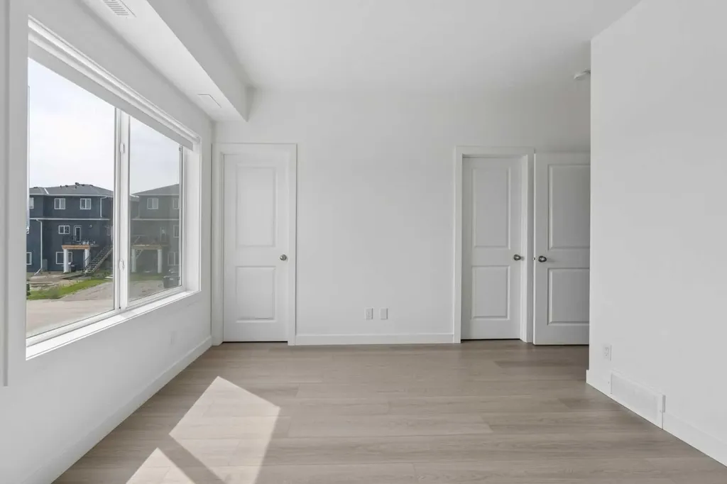 24 Rivercrest Drive Cochrane AB T4C 2V2