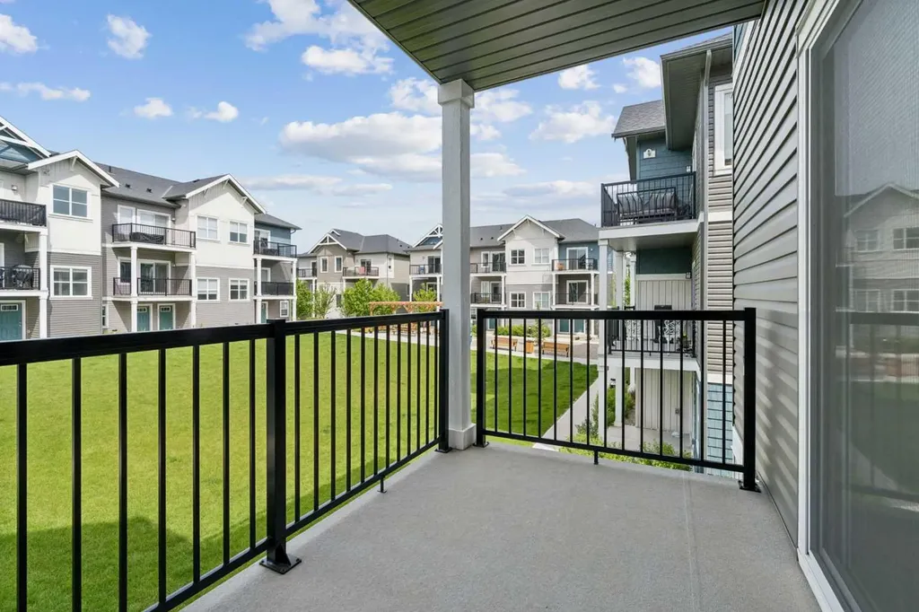 24 Rivercrest Drive Cochrane AB T4C 2V2