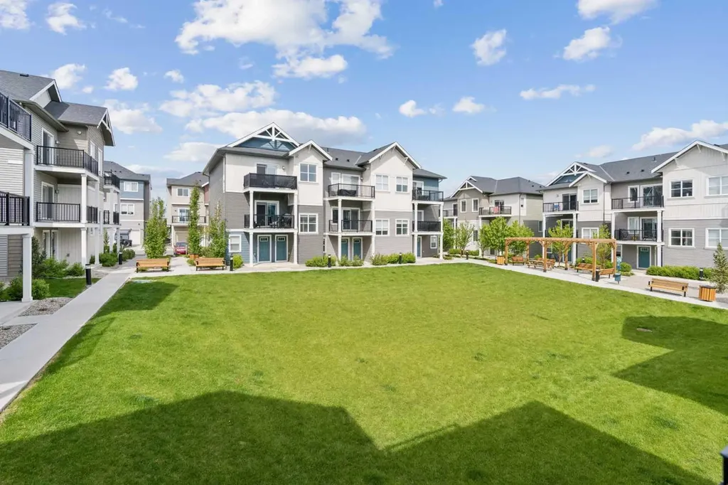 24 Rivercrest Drive Cochrane AB T4C 2V2