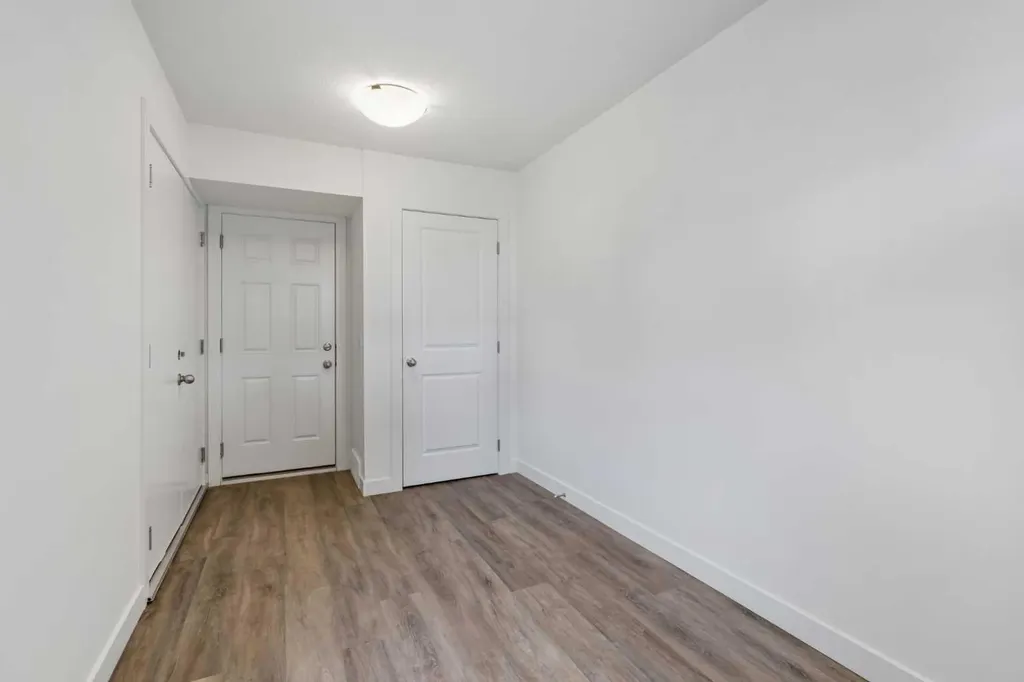 24 Rivercrest Drive Cochrane AB T4C 2V2