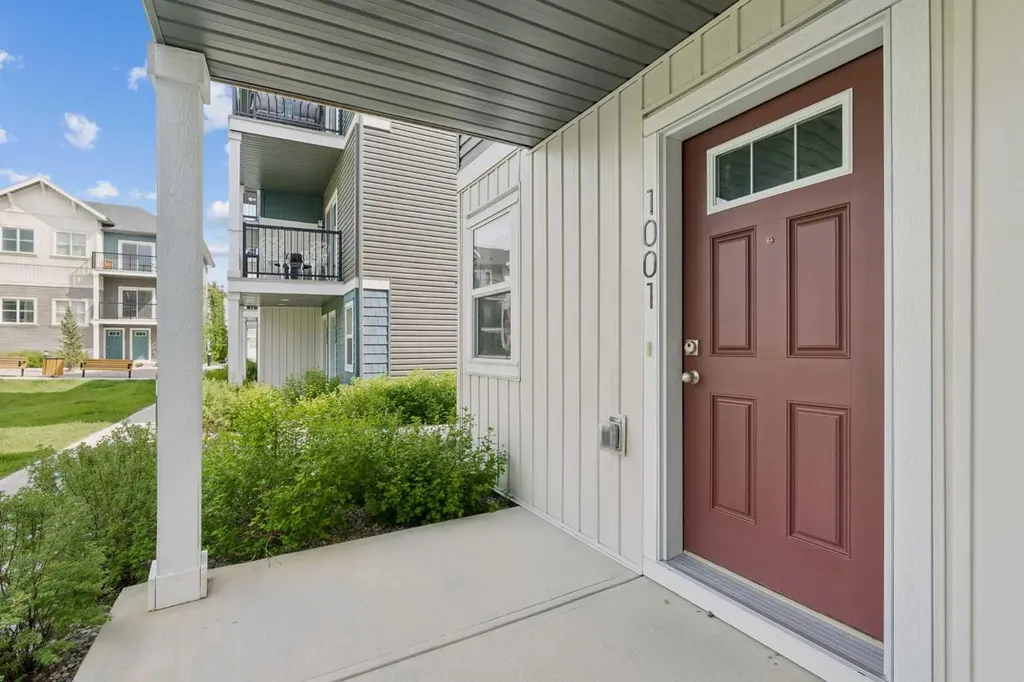 24 Rivercrest Drive Cochrane AB T4C 2V2