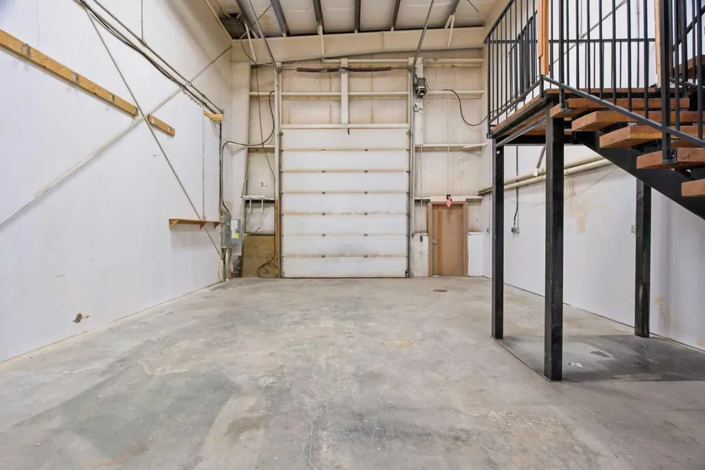 220 3 Street NE Diamond Valley AB T0L 0H0