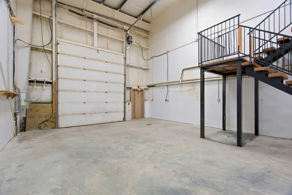 220 3 Street NE Diamond Valley AB T0L 0H0