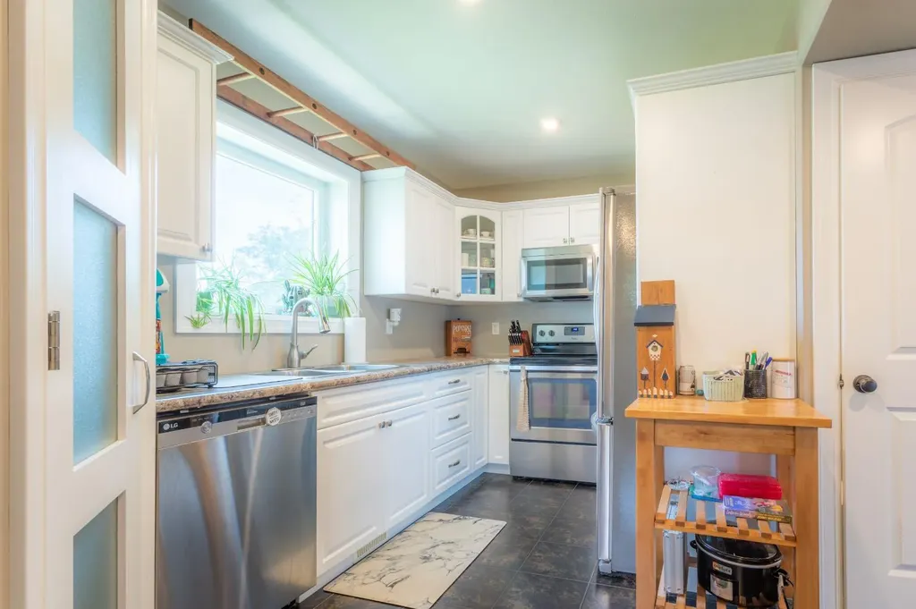 5206 48 Street Lloydminster AB T9V 0J3