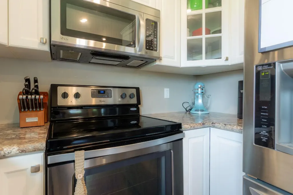 5206 48 Street Lloydminster AB T9V 0J3