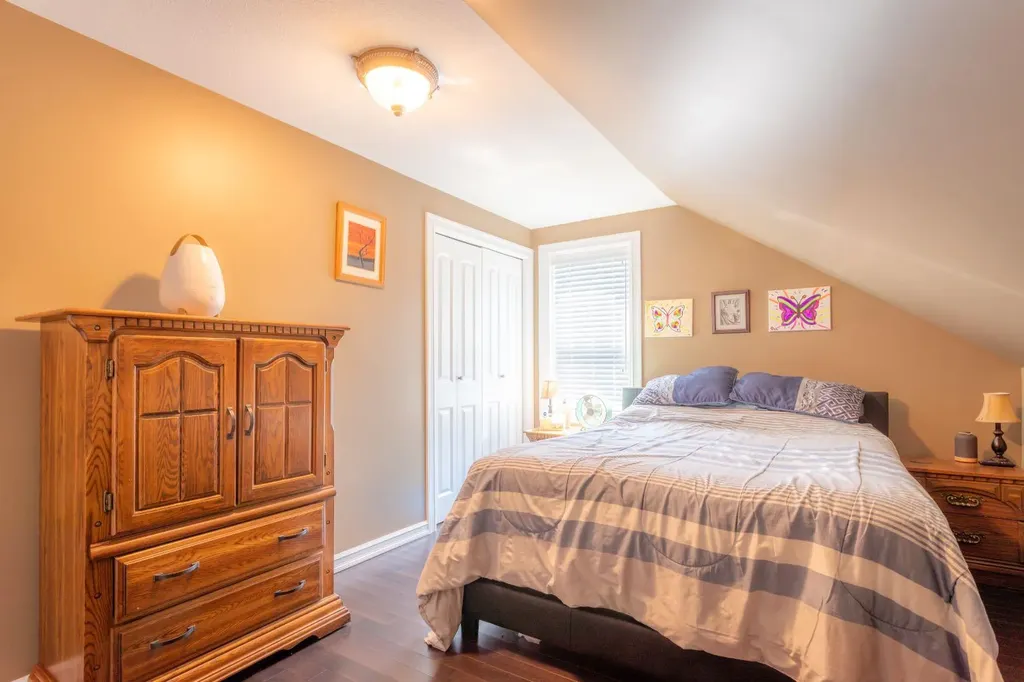 5206 48 Street Lloydminster AB T9V 0J3