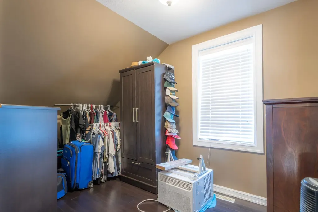 5206 48 Street Lloydminster AB T9V 0J3