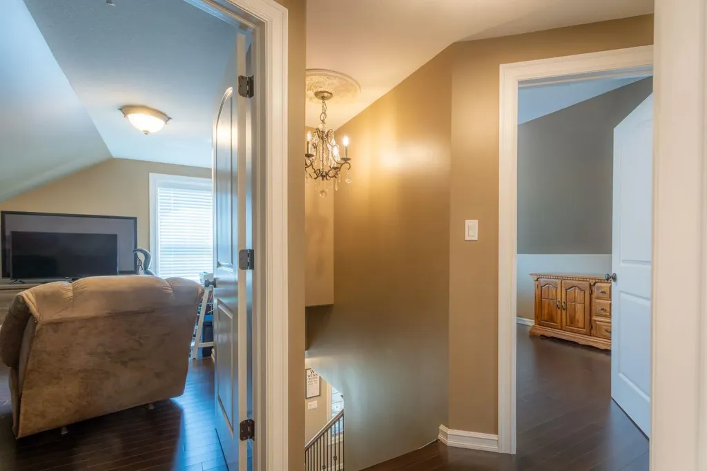 5206 48 Street Lloydminster AB T9V 0J3