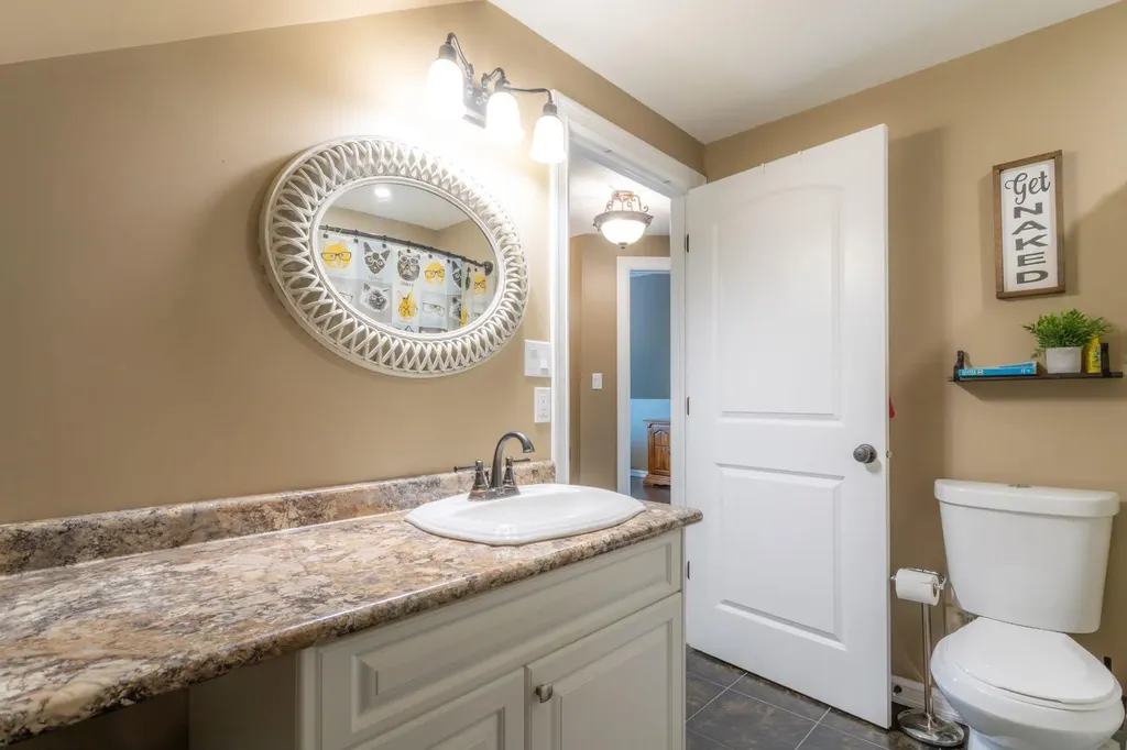 5206 48 Street Lloydminster AB T9V 0J3