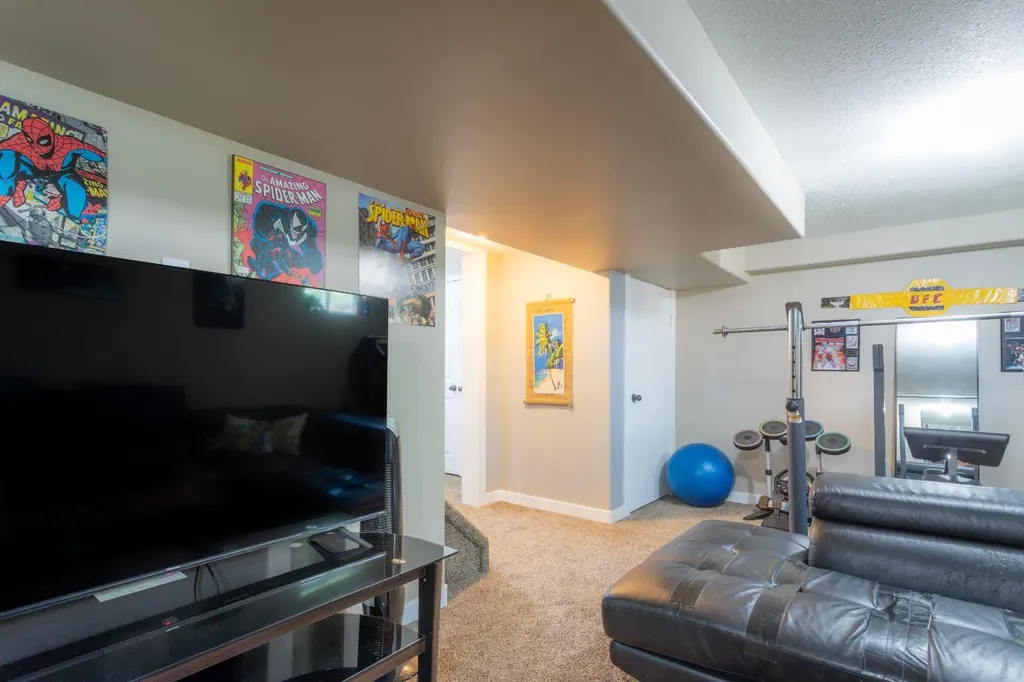 5206 48 Street Lloydminster AB T9V 0J3