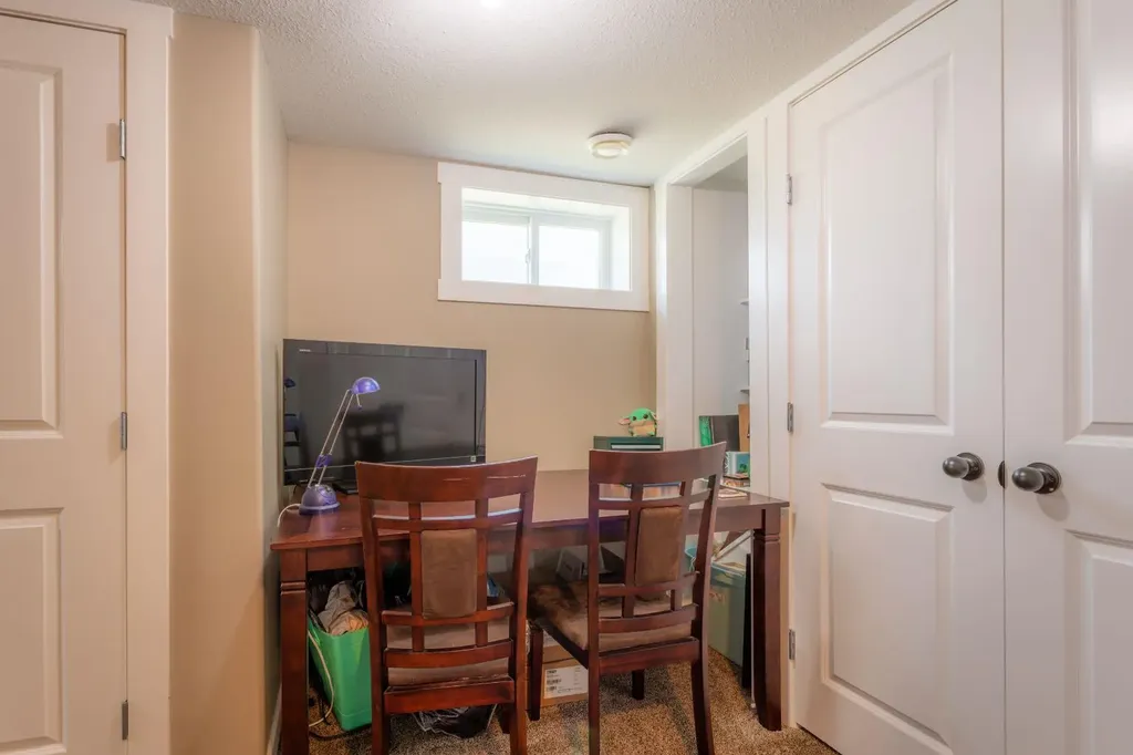 5206 48 Street Lloydminster AB T9V 0J3