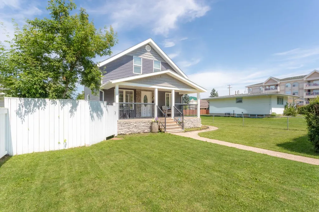 5206 48 Street Lloydminster AB T9V 0J3