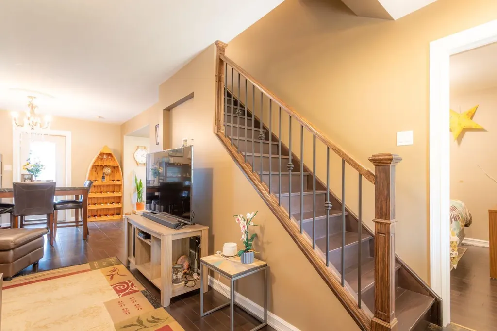 5206 48 Street Lloydminster AB T9V 0J3