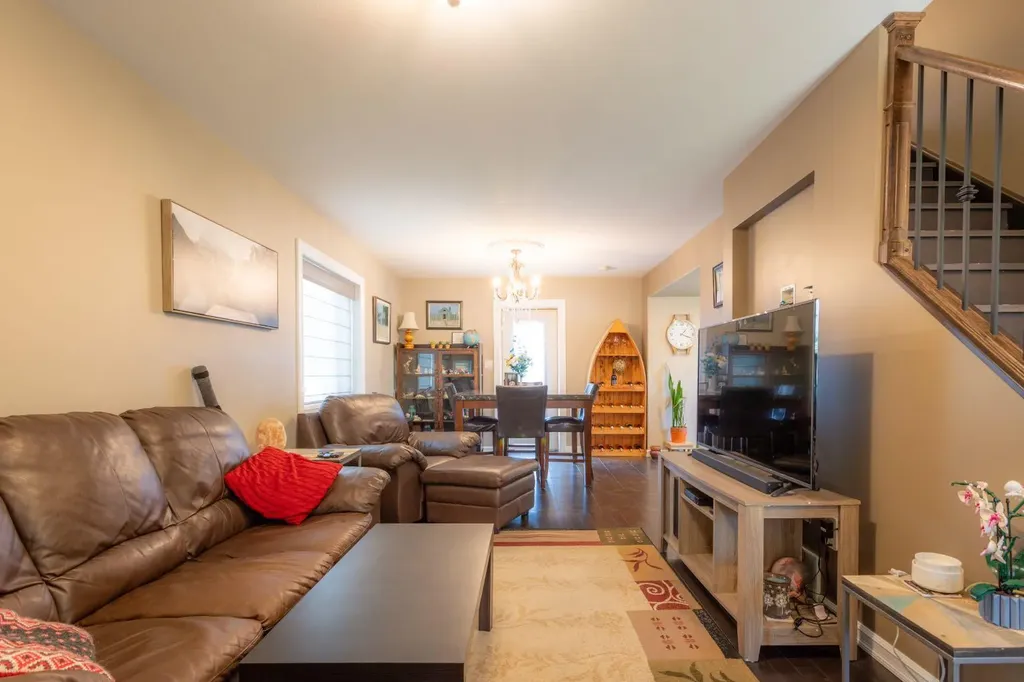 5206 48 Street Lloydminster AB T9V 0J3