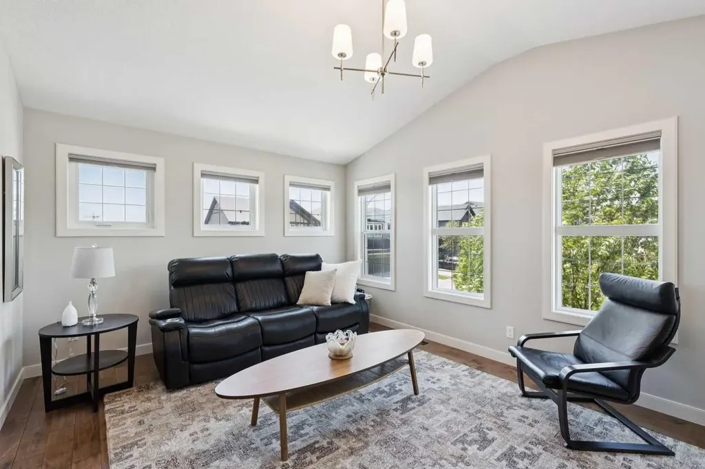 219 Nolancrest Rise NW Calgary AB t3r0t3