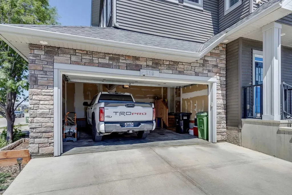219 Nolancrest Rise NW Calgary AB t3r0t3